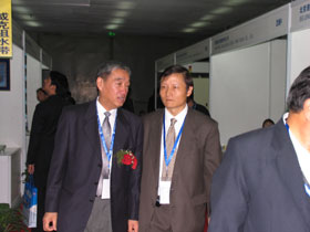 ya6.jpg (12510 bytes)